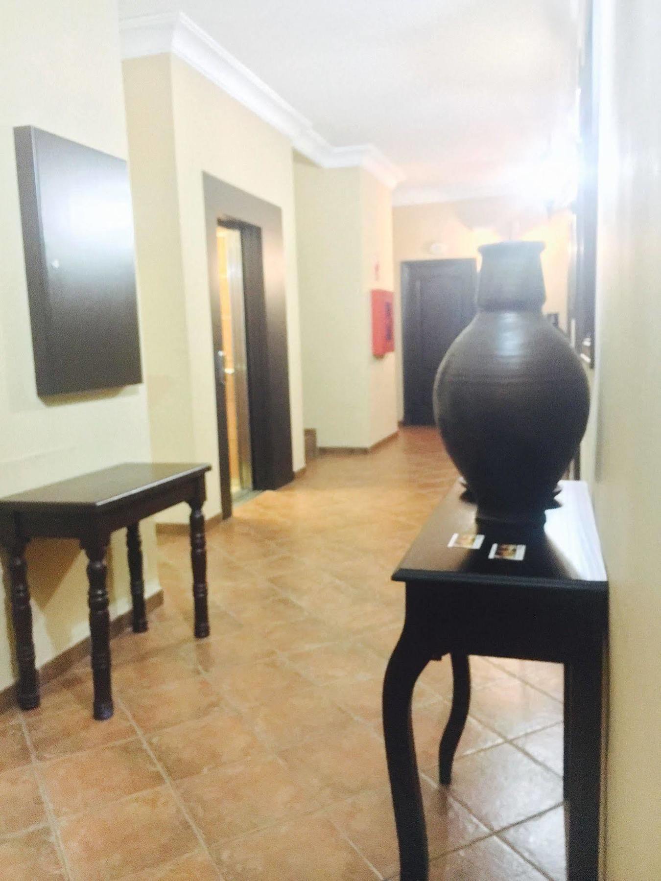 Hostal Pechi Huevar Del Aljarafe Екстер'єр фото